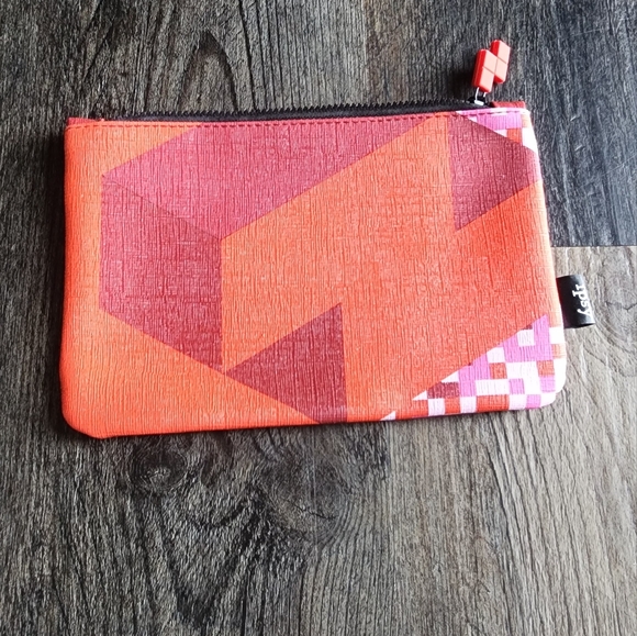 Ipsy Glam Bag June 2019 Red Pink Tetris Makeup Bag - Picture 1 of 3